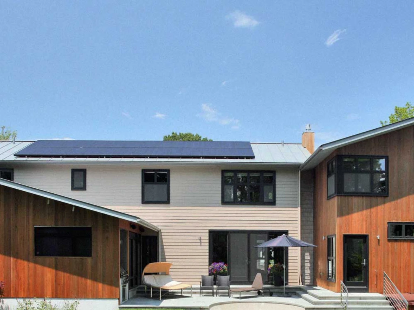 Neeeco solar installation in Massachusetts